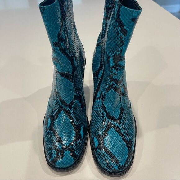 Zadig & Voltaire Preiser Ankle Boots Blue & black NWOB - Picture 5 of 8